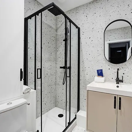 بيت للعطل Comfortable And Modern 2p - 16th *